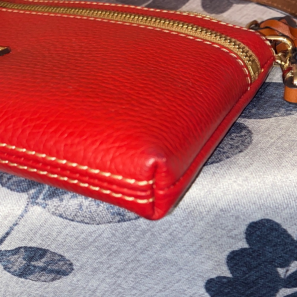 Dooney & Bourke Tech Top Zip Pouch  Euc - Picture 5 of 5